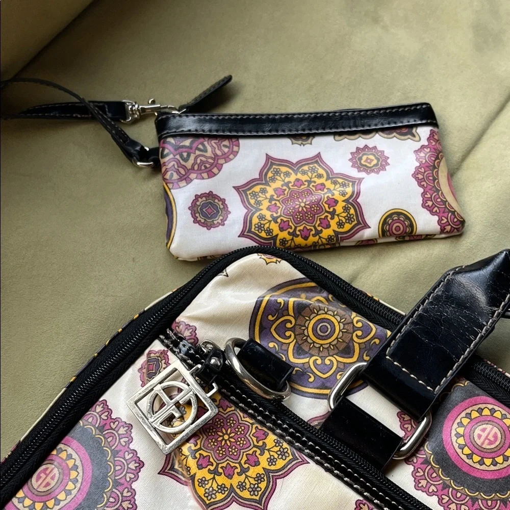 Giani Bernini Multicolor Patterned Laptop Bag with Black Handles - Picture 3 of 16